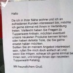 Sehr effektiver Textanschlag an einer Bushaltestelle in Kiel